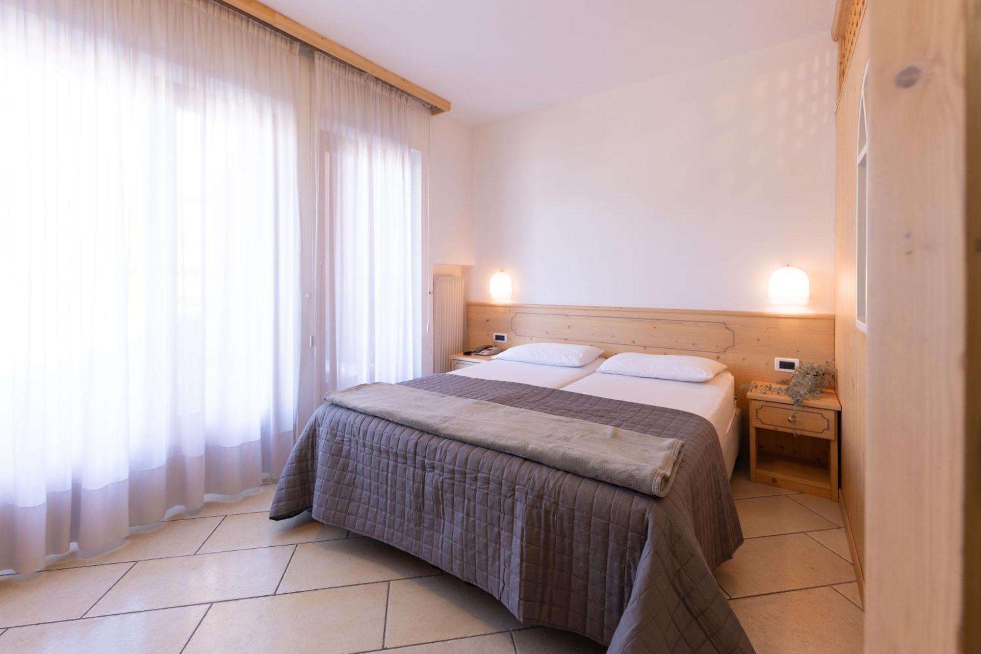 Comano Vacanze Appartamenti Comano Terme Luaran gambar